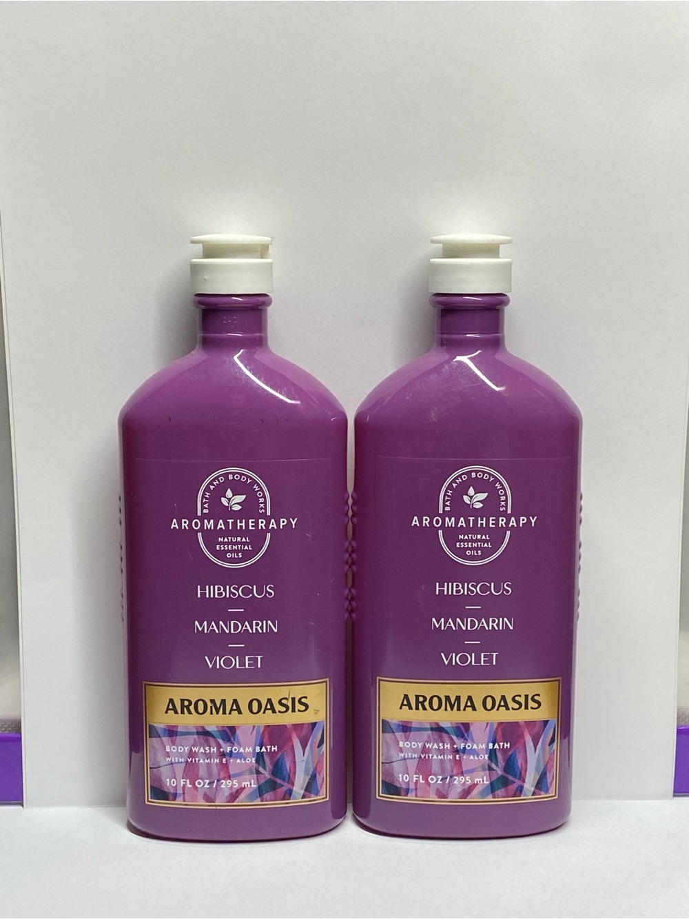 Bath & Body Works Aromatherapy Aroma Oasis Mandarin Hibiscus Violet body wash